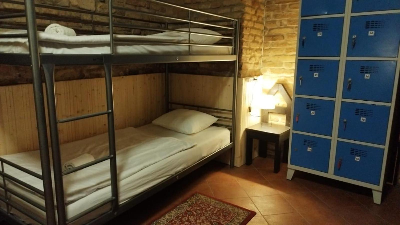 Alba Hostel Prag Eksteriør billede